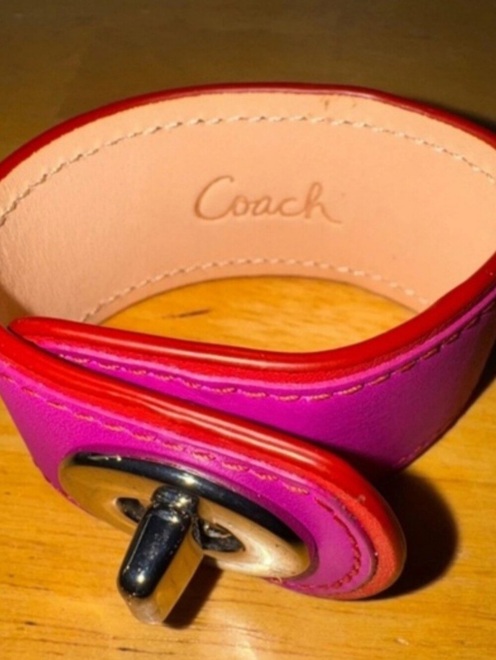 Rare NWT Coach Pink Orange Red Genuine Leather Turnlock Wide Cuff Bracelet - Picture 3 of 9
